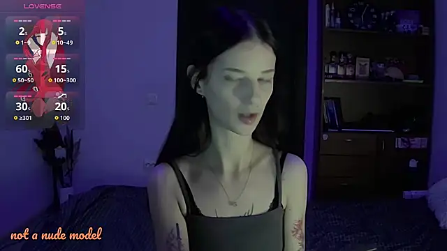 Snapshot of Miya_Dream_UKR chatting on November 21, 2025, 4:06 pm Miya Dream UKR online show from November 21, 2025, 4:06 pm