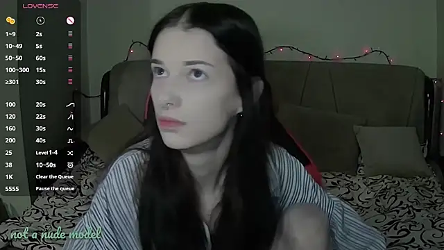 Snapshot of Miya_Dream_UKR chatting on November 30, 2025, 2:29 pm Miya Dream UKR online show from November 30, 2025, 2:29 pm