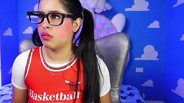 Snapshot of miss_romyna chatting on June 3, 2026, 11:11 am miss romyna online show from June 3, 2026, 11:11 am