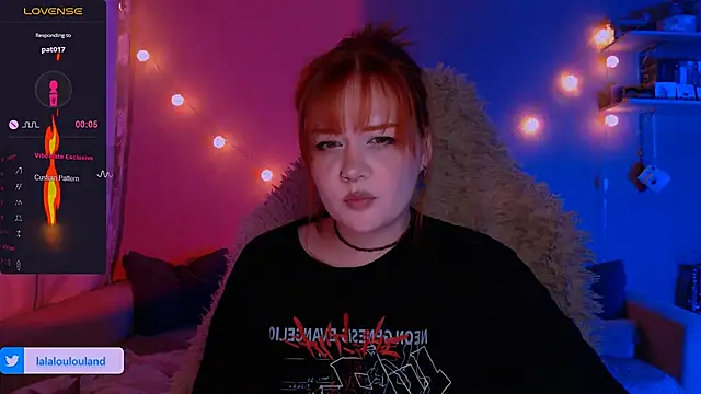 Snapshot of lala_loulou_land chatting on January 11, 2025, 12:01 am lala loulou land online show from January 11, 2025, 12:01 am