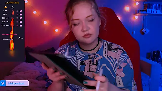 Snapshot of lala_loulou_land chatting on December 25, 2024, 11:10 pm lala loulou land online show from December 25, 2024, 11:10 pm