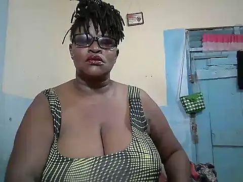 Snapshot of sexy_bigboobss chatting on March 7, 2026, 7:15 am sexy bigboobss online show from March 7, 2026, 7:15 am