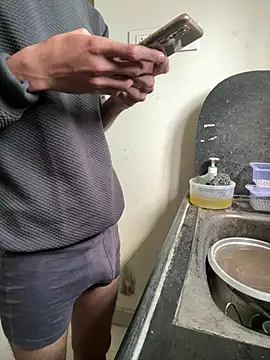 Telugukannadaboy69 online show from February 5, 2026, 4:52 am