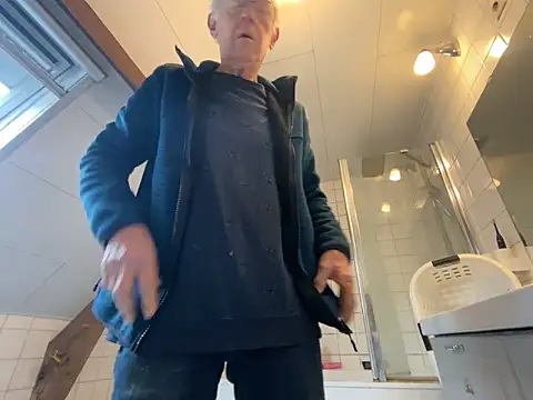 martxxxxx online show from November 13, 2025, 11:36 am