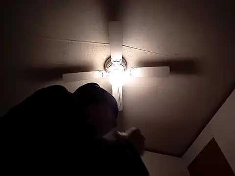 Xoc8  online show from February 27, 2025, 9:14 pm