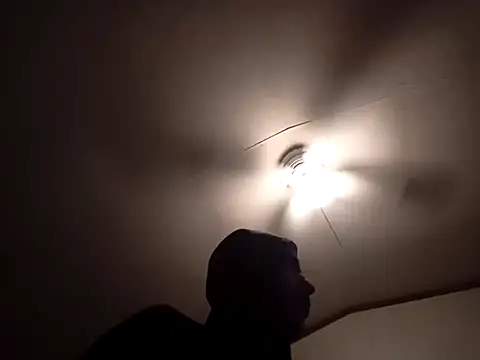 Xoc8  online show from February 26, 2025, 6:37 pm