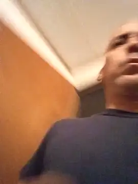 Xoc8  online show from March 3, 2025, 11:46 pm