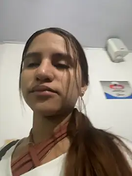 AnthonelaDuque online show from February 28, 2026, 11:32 am