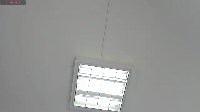 AnthonelaDuque online show from September 28, 2025, 11:50 am