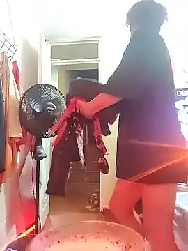 Snapshot of SelenaHouston chatting on February 17, 2026, 4:21 am SelenaHouston online show from February 17, 2026, 4:21 am