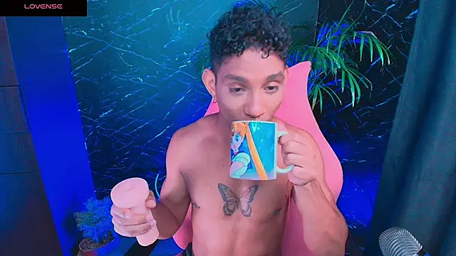 Palo santo online show from February 24, 2026, 6:20 pm