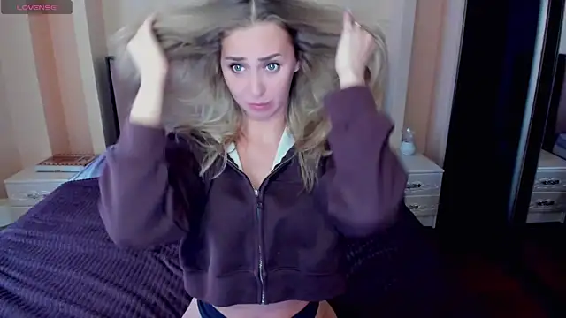 PerfectJulllia online show from March 24, 2026, 6:57 am