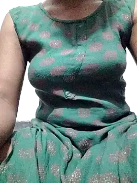 rituporna2004 online show from February 8, 2025, 1:11 am