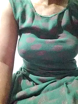 Snapshot of rituporna2004 chatting on February 2, 2026, 1:48 am rituporna2004 online show from February 2, 2026, 1:48 am