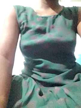 Snapshot of rituporna2004 chatting on February 13, 2026, 1:33 pm rituporna2004 online show from February 13, 2026, 1:33 pm