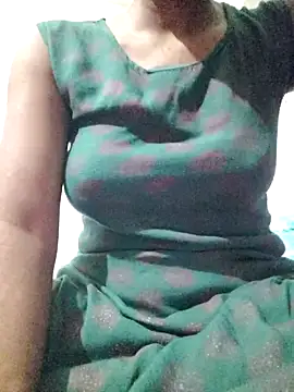 Snapshot of rituporna2004 chatting on February 9, 2026, 1:47 am rituporna2004 online show from February 9, 2026, 1:47 am