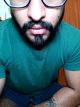 Snapshot of HombreS3n chatting on March 17, 2025, 9:24 pm HombreS3n online show from March 17, 2025, 9:24 pm