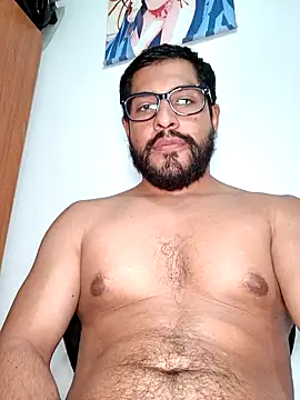 Snapshot of HombreS3n chatting on March 4, 2025, 8:38 pm HombreS3n online show from March 4, 2025, 8:38 pm