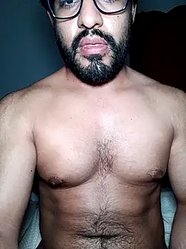 Snapshot of HombreS3n chatting on October 4, 2025, 6:26 am HombreS3n online show from October 4, 2025, 6:26 am