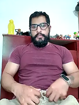 Snapshot of HombreS3n chatting on February 25, 2025, 9:26 pm HombreS3n online show from February 25, 2025, 9:26 pm