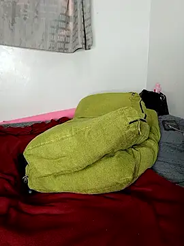 Snapshot of Babez_show chatting on January 9, 2026, 7:37 am Babez show online show from January 9, 2026, 7:37 am