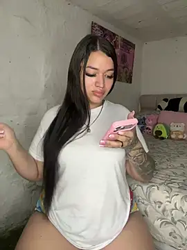 Snapshot of GemaGranadoss chatting on April 5, 2026, 6:58 pm GemaGranadoss online show from April 5, 2026, 6:58 pm