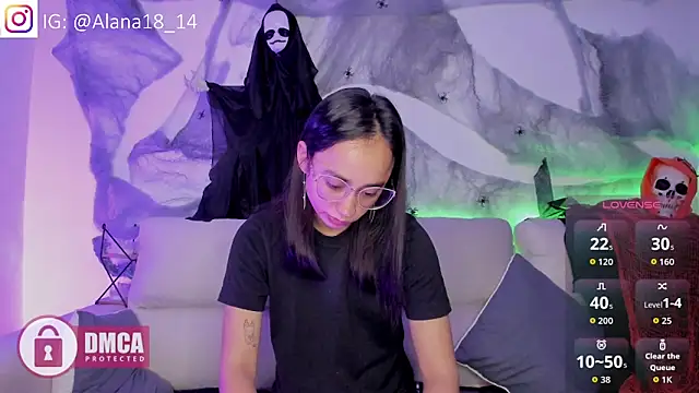 Snapshot of Alana_Pherson chatting on October 7, 2025, 7:42 am Alana Pherson online show from October 7, 2025, 7:42 am