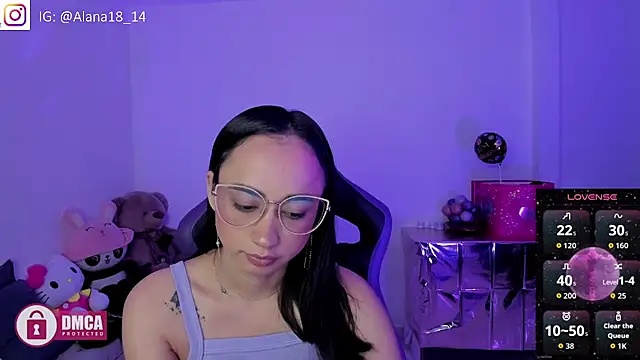 Snapshot of Alana_Pherson chatting on September 19, 2025, 4:38 am Alana Pherson online show from September 19, 2025, 4:38 am