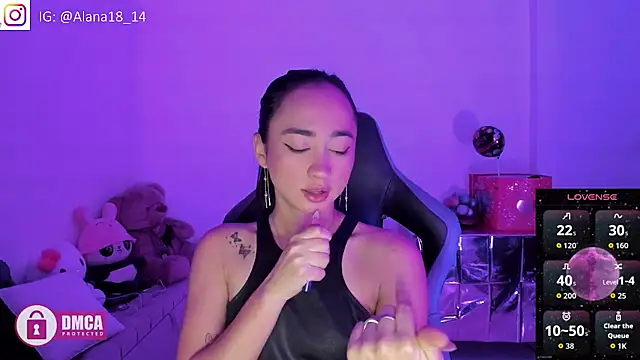 Snapshot of Alana_Pherson chatting on September 22, 2025, 3:45 am Alana Pherson online show from September 22, 2025, 3:45 am