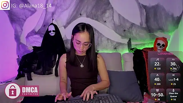 Snapshot of Alana_Pherson chatting on October 9, 2025, 7:09 am Alana Pherson online show from October 9, 2025, 7:09 am