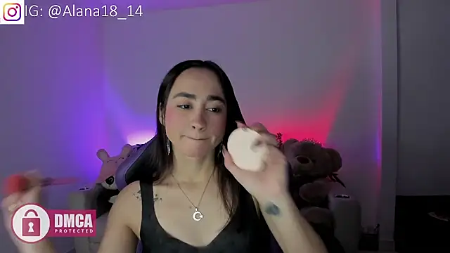 Snapshot of Alana_Pherson chatting on November 23, 2025, 10:42 pm Alana Pherson online show from November 23, 2025, 10:42 pm