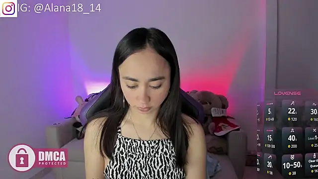 Snapshot of Alana_Pherson chatting on December 5, 2025, 6:12 am Alana Pherson online show from December 5, 2025, 6:12 am