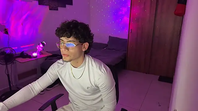 Kisan Smith online show from December 19, 2025, 4:16 am