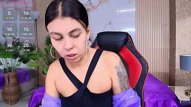 Juliet Nasty online show from December 1, 2025, 1:01 pm