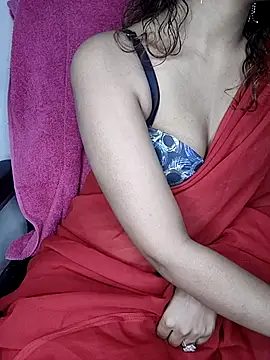 Snapshot of Leeeezzzz_roy chatting on September 20, 2025, 6:02 pm Leeeezzzz roy online show from September 20, 2025, 6:02 pm