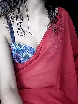 Snapshot of Leeeezzzz_roy chatting on October 1, 2025, 7:07 pm Leeeezzzz roy online show from October 1, 2025, 7:07 pm