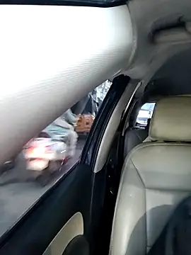 Snapshot of Leeeezzzz_roy chatting on October 23, 2025, 12:15 pm Leeeezzzz roy online show from October 23, 2025, 12:15 pm