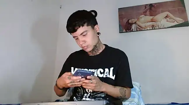 Snapshot of dannteftm chatting on January 7, 2025, 1:49 am dannteftm online show from January 7, 2025, 1:49 am