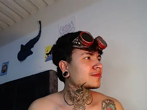 Snapshot of dannteftm chatting on October 29, 2025, 10:52 pm dannteftm online show from October 29, 2025, 10:52 pm