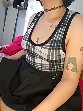 ConeNella online show from July 26, 2026, 6:26 pm