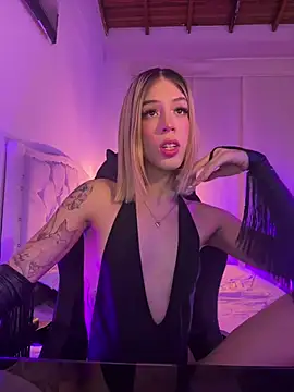 Snapshot of Courtney_gonet chatting on March 22, 2025, 3:09 am Courtney gonet online show from March 22, 2025, 3:09 am