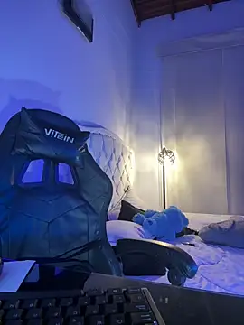 Snapshot of Courtney_gonet chatting on March 11, 2025, 7:46 am Courtney gonet online show from March 11, 2025, 7:46 am