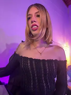 Snapshot of Courtney_gonet chatting on March 17, 2025, 7:57 am Courtney gonet online show from March 17, 2025, 7:57 am