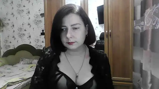 SophieNightAh online show from November 10, 2025, 1:16 pm