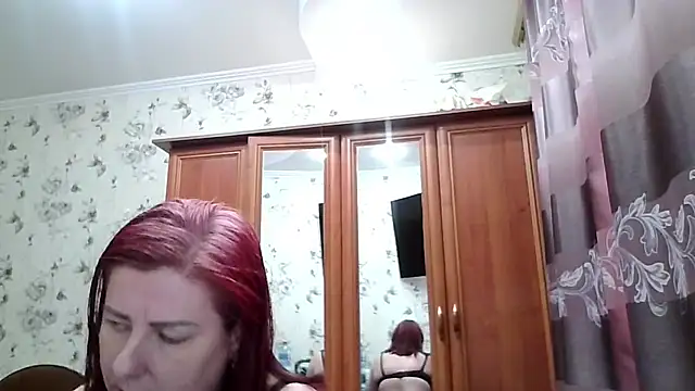 SophieNightAh online show from April 19, 2026, 6:10 pm