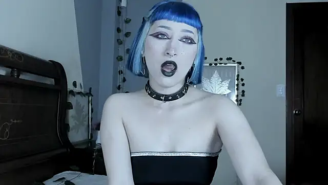 Snapshot of BlueBerry____ chatting on September 17, 2025, 8:33 pm BlueBerry     online show from September 17, 2025, 8:33 pm