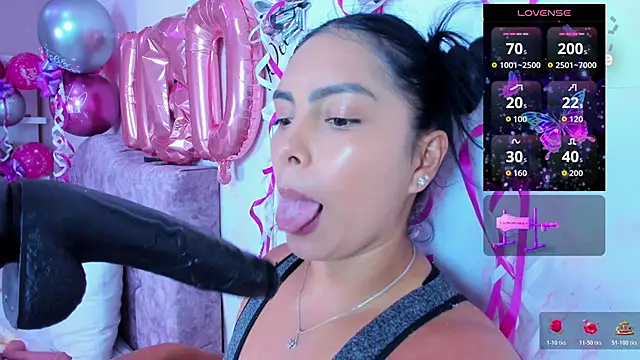 Snapshot of evelinn_belen chatting on May 26, 2026, 1:31 pm evelinn belen online show from May 26, 2026, 1:31 pm
