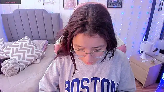 Snapshot of Amy_joones chatting on January 14, 2026, 12:31 pm Amy joones online show from January 14, 2026, 12:31 pm