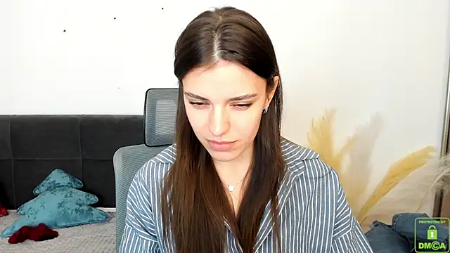 Snapshot of SuzyJamess chatting on January 29, 2025, 12:02 pm SuzyJamess online show from January 29, 2025, 12:02 pm