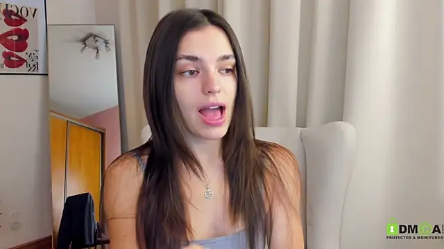 Snapshot of SuzyJamess chatting on March 13, 2025, 2:27 am SuzyJamess online show from March 13, 2025, 2:27 am